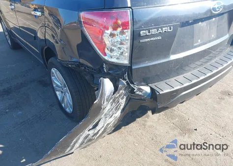 2011 Subaru Forester 2.5X Premium z USA, uszkodzony, nr VIN JF2SHADC9BH709950